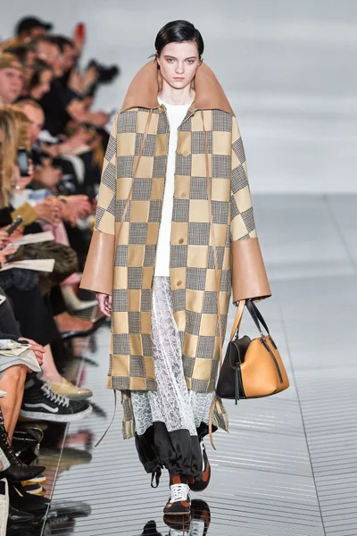 Look 20